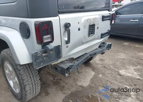 2007 Jeep Wrangler Sahara z USA, uszkodzony, nr VIN 1J8FA54127L159675